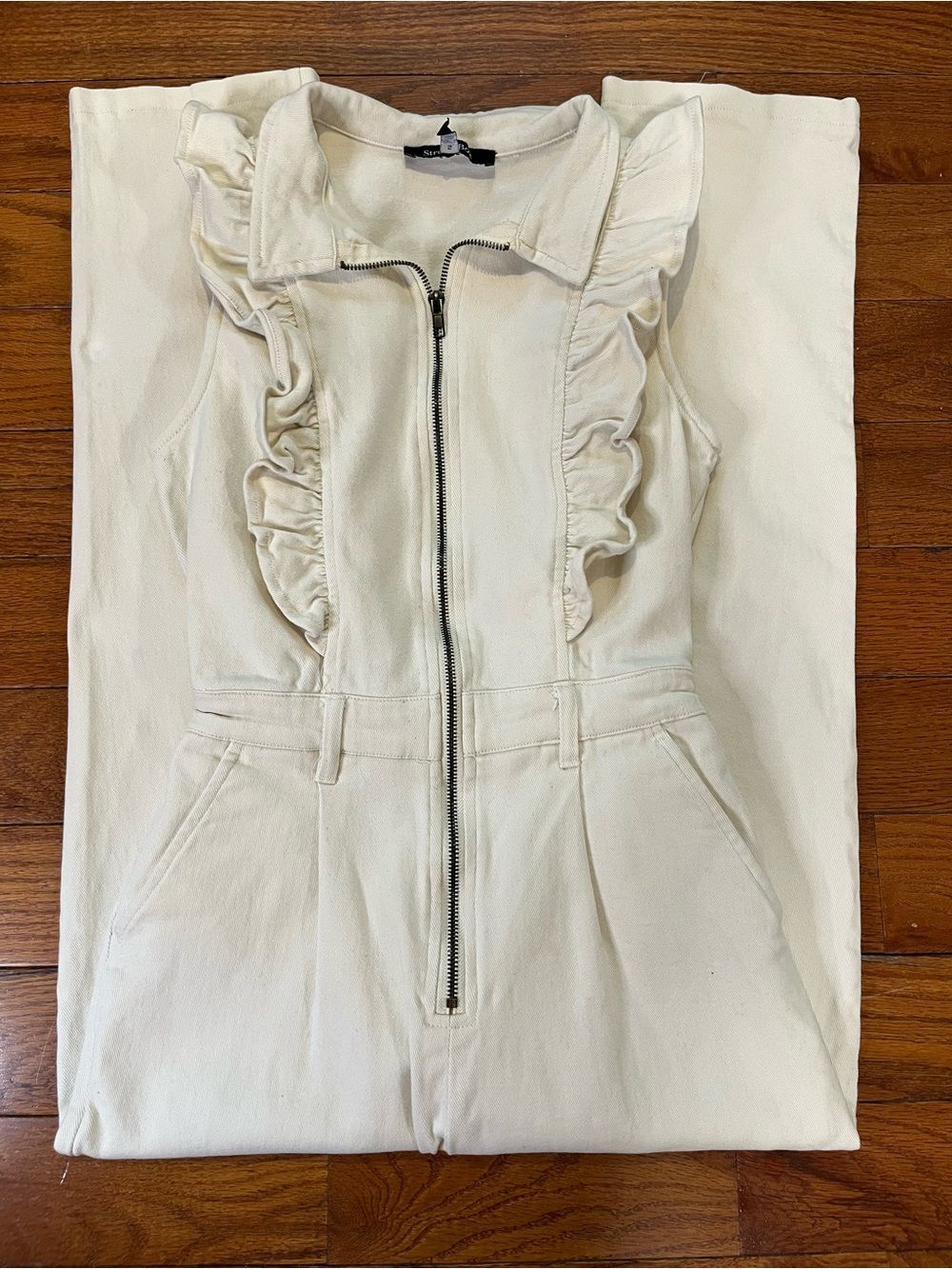 Strut & Bolt Ivory Ruffle Zip Jumpsuit Small Coquette Romantic - Picture 8 of 8